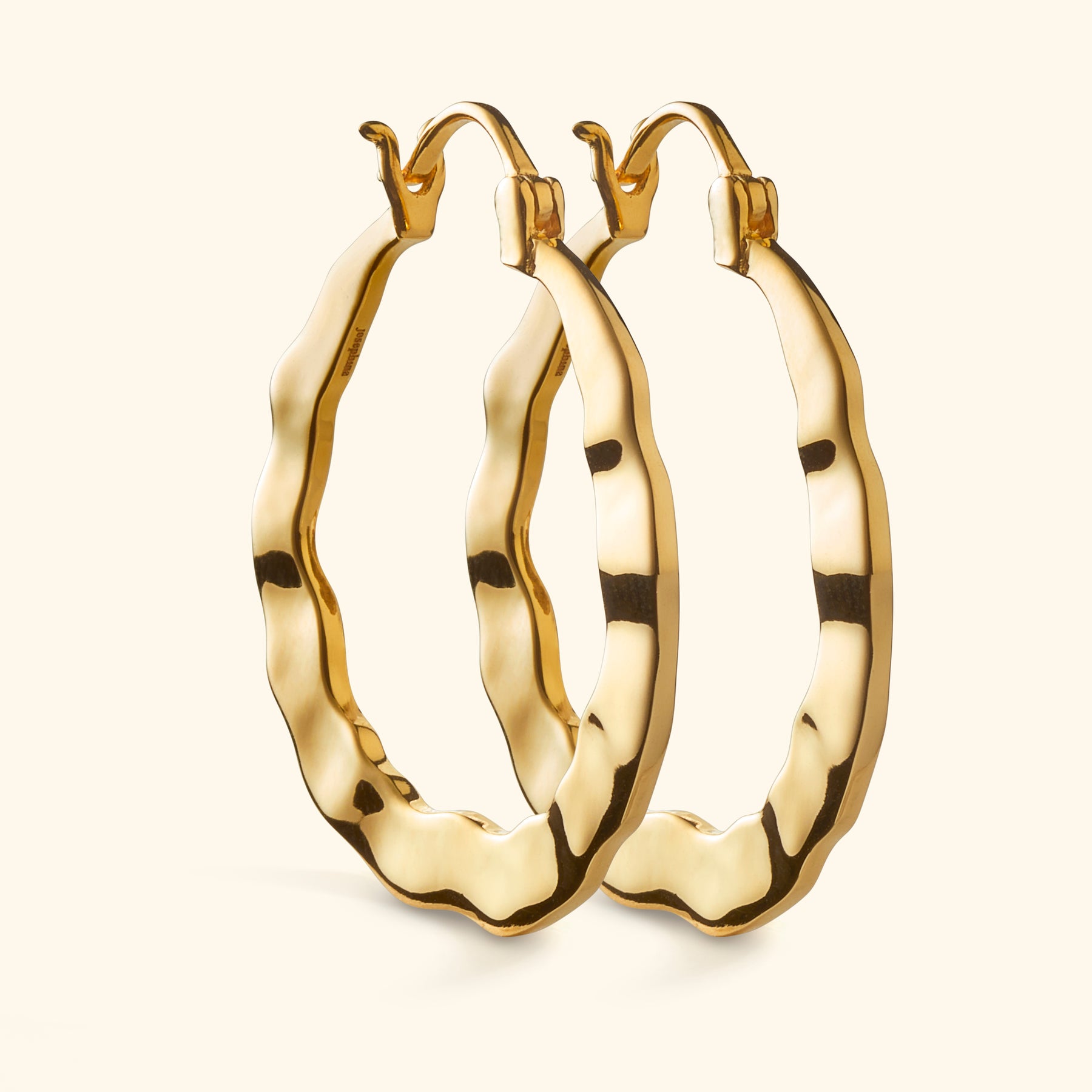 Dancing Hammered Hoops (30 mm)